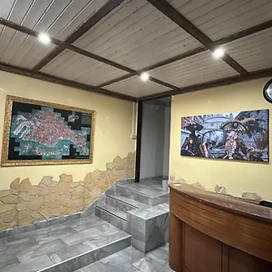 Nuova Belvedere Отель Маргера