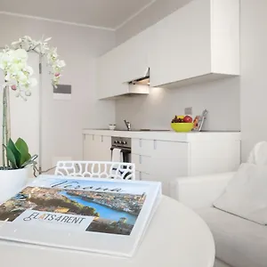 Flats4rent Valley , Verona Italia